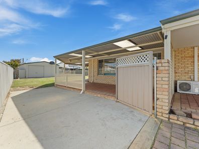 4 Dover St, Greenfields WA 6210