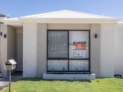 11 Lowlands Road, Two Rocks WA 6037