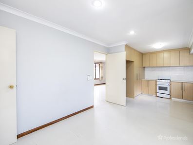 3 Bannerman Court, Marangaroo WA 6064