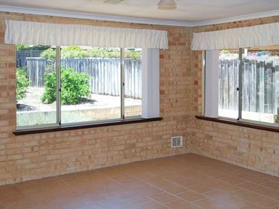 17 Midsummer Circle, Ellenbrook WA 6069