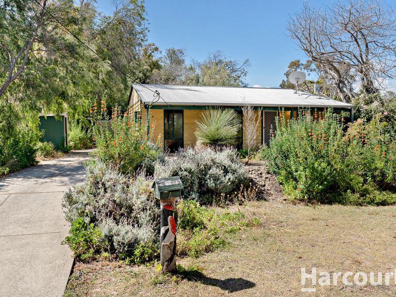 4 Hide-A-Way Vale, Preston Beach WA 6215