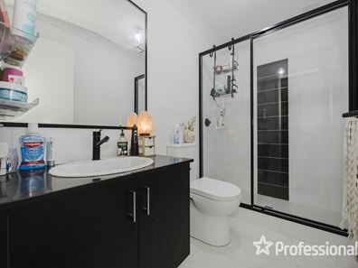 53 Berryana Loop, Girrawheen WA 6064