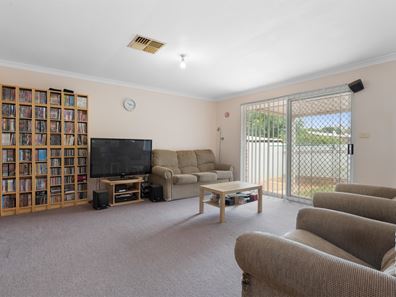 1/2 Lyall Street, Lamington WA 6430
