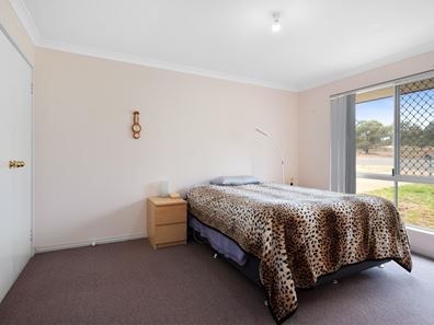 1/2 Lyall Street, Lamington WA 6430