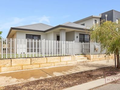 7 Ferrolana Chase, Madora Bay WA 6210
