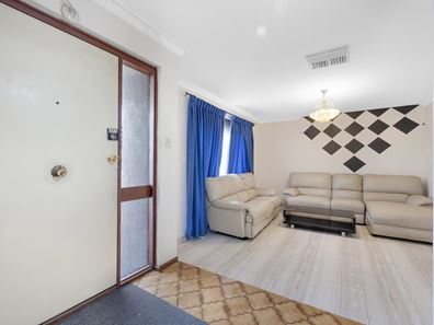 22 Kestrel Way, Thornlie WA 6108