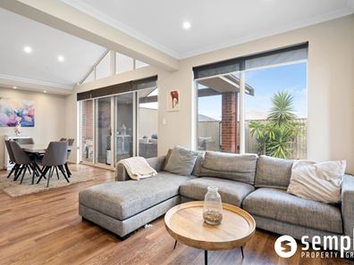 8 Apostles Corner, Wandi WA 6167