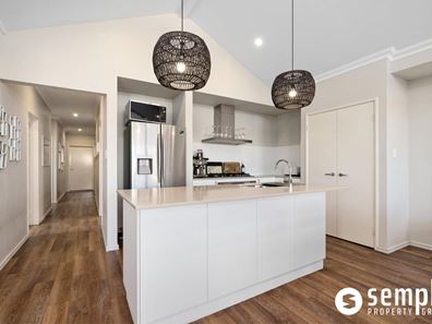 8 Apostles Corner, Wandi WA 6167