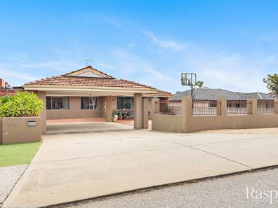 14 Derinton Way, Hamilton Hill WA 6163