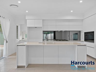 16 Turner Road, Bullsbrook WA 6084
