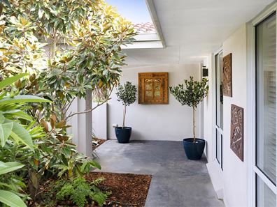1/275 Bussell Highway, West Busselton WA 6280