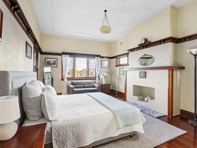 100A Grand Promenade, Bedford WA 6052