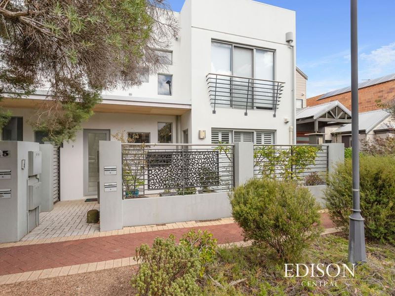 1/13-15 Kadina Street, North Perth