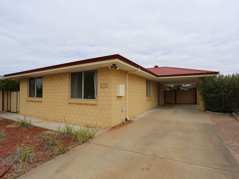 17 Princess Street, Pink Lake