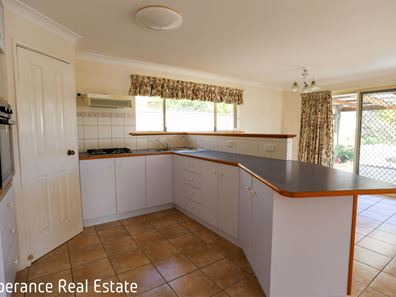 17 Princess Street, Pink Lake WA 6450