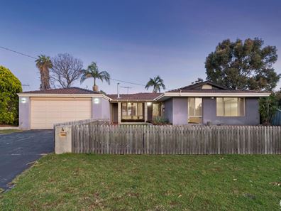 4 Chidzey Drive, Seville Grove WA 6112