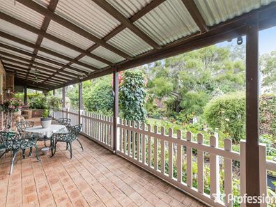 5 Mitchell Street, Wooroloo WA 6558