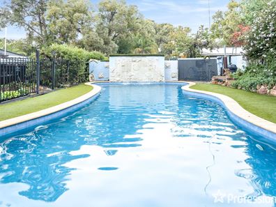 5 Mitchell Street, Wooroloo WA 6558