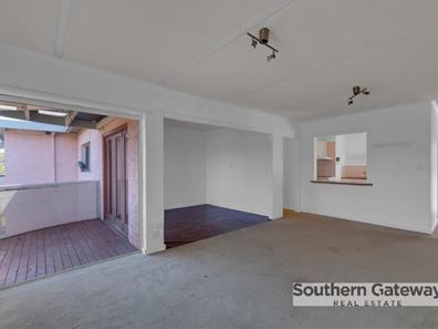18/4 Canham Way, Orelia WA 6167
