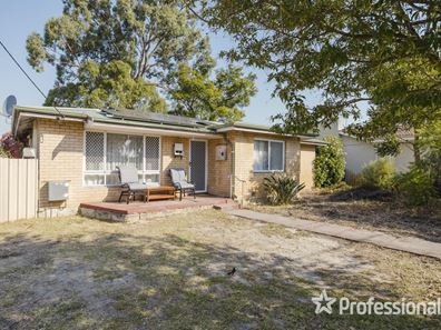9 Araluen Street, Morley WA 6062