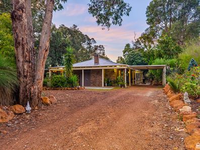 7 Caprea Boulevard, Roleystone WA 6111