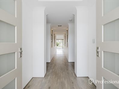 4 Tupelo Fairway, Clarkson WA 6030