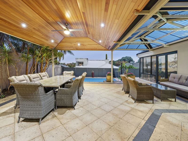 27 Dickenson Way, Booragoon WA 6154