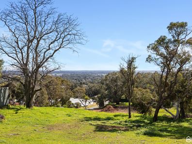 31 Bedfordale Hill Road, Mount Richon WA 6112