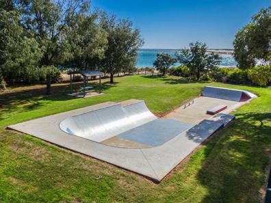 14 Spinnaker Way, Drummond Cove WA 6532