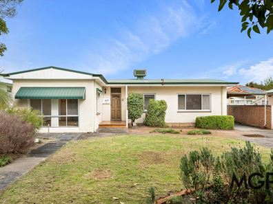 162 Kitchener Road, Alfred Cove WA 6154