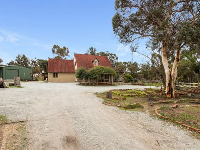 10 Tamma Road, Bakers Hill WA 6562