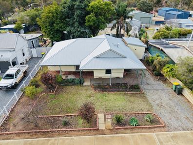 13 White Street, Brookton WA 6306