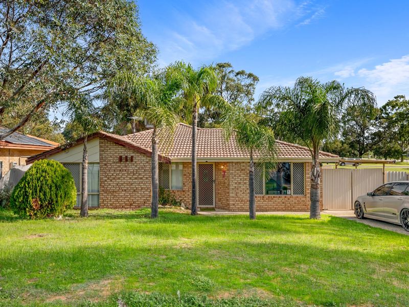 7 Bolton Way, Orelia WA 6167