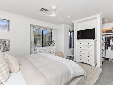 9 Karakin Place, Bertram WA 6167