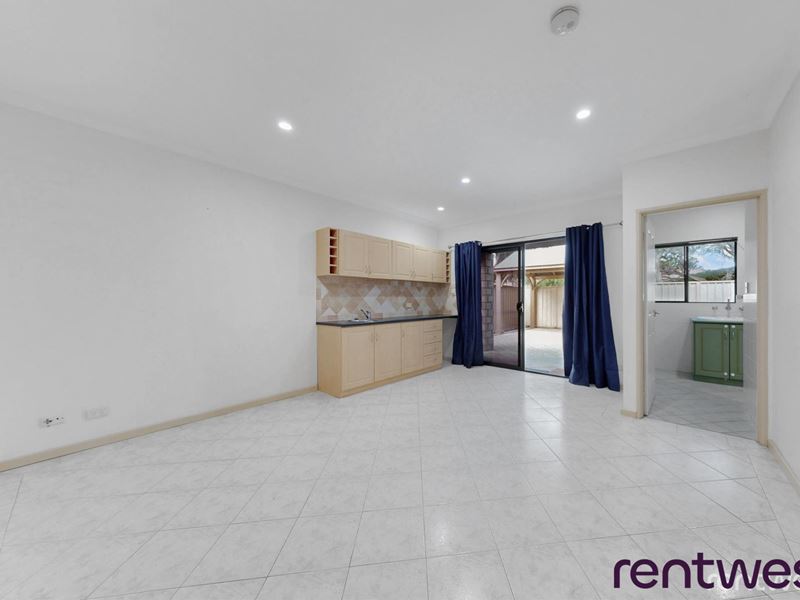 4/3 Fraser St, Rockingham WA 6168