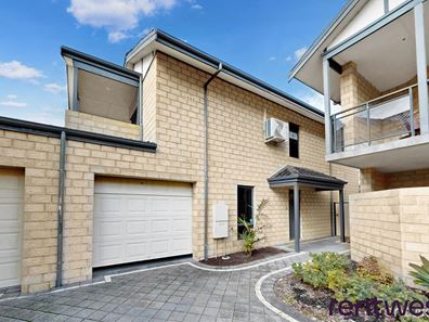 4/3 Fraser St, Rockingham WA 6168
