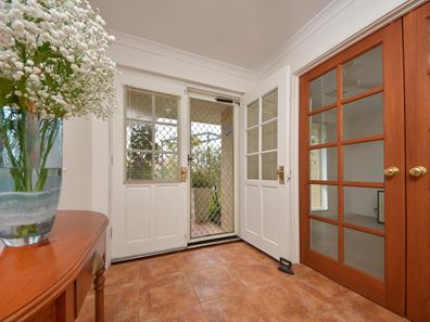 19 Coombs Street, Rockingham WA 6168