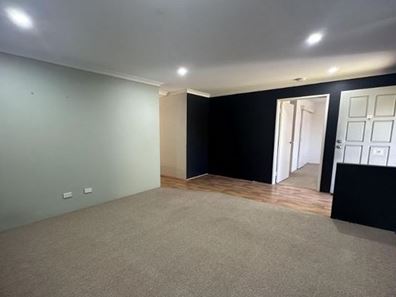 15 Elmina Avenue, Ellenbrook WA 6069