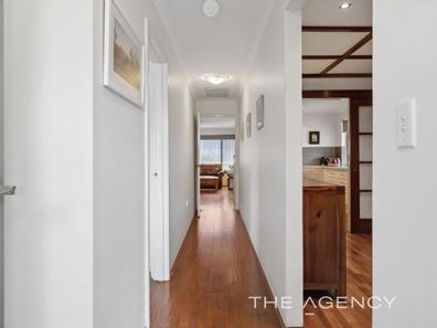 8 Macquarie Avenue, Padbury WA 6025