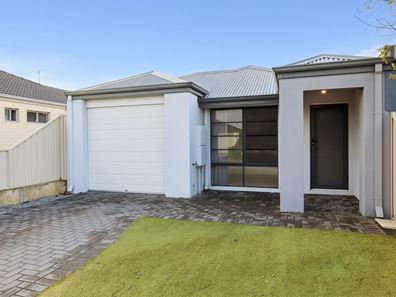 8B Parkway, Aubin Grove WA 6164