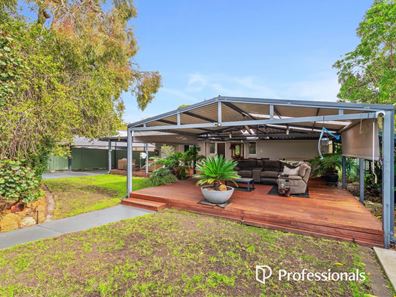12 Casuarina Road, Maida Vale WA 6057