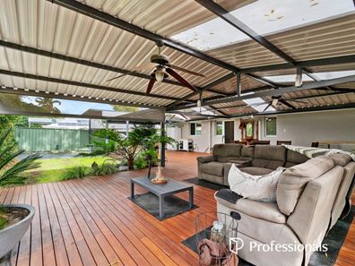 12 Casuarina Road, Maida Vale WA 6057