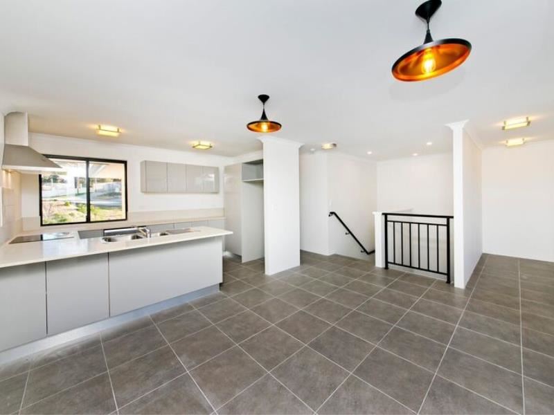 18a Pearl Parade, Scarborough WA 6019