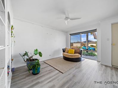 25 La Grange Place, Meadow Springs WA 6210