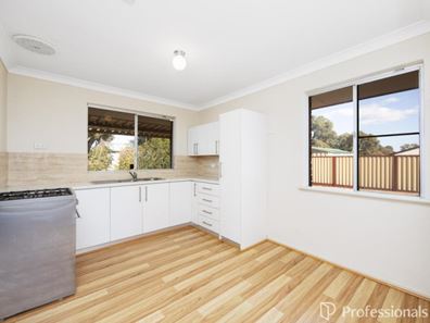 14B Larix Way, Forrestfield WA 6058