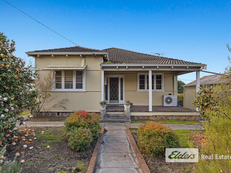 100 Jones Street, Collie