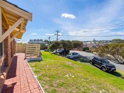 3/27 Edgehill Street, Scarborough WA 6019
