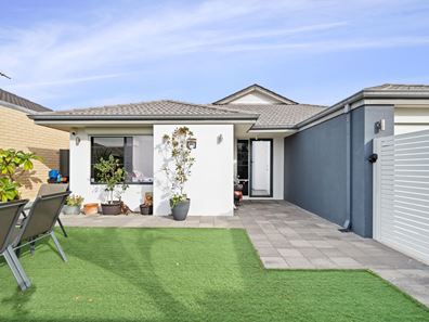 38 Echidna Street, Banksia Grove WA 6031
