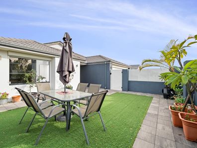 38 Echidna Street, Banksia Grove WA 6031