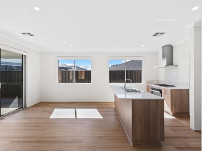 3 Kambany Way, Halls Head WA 6210